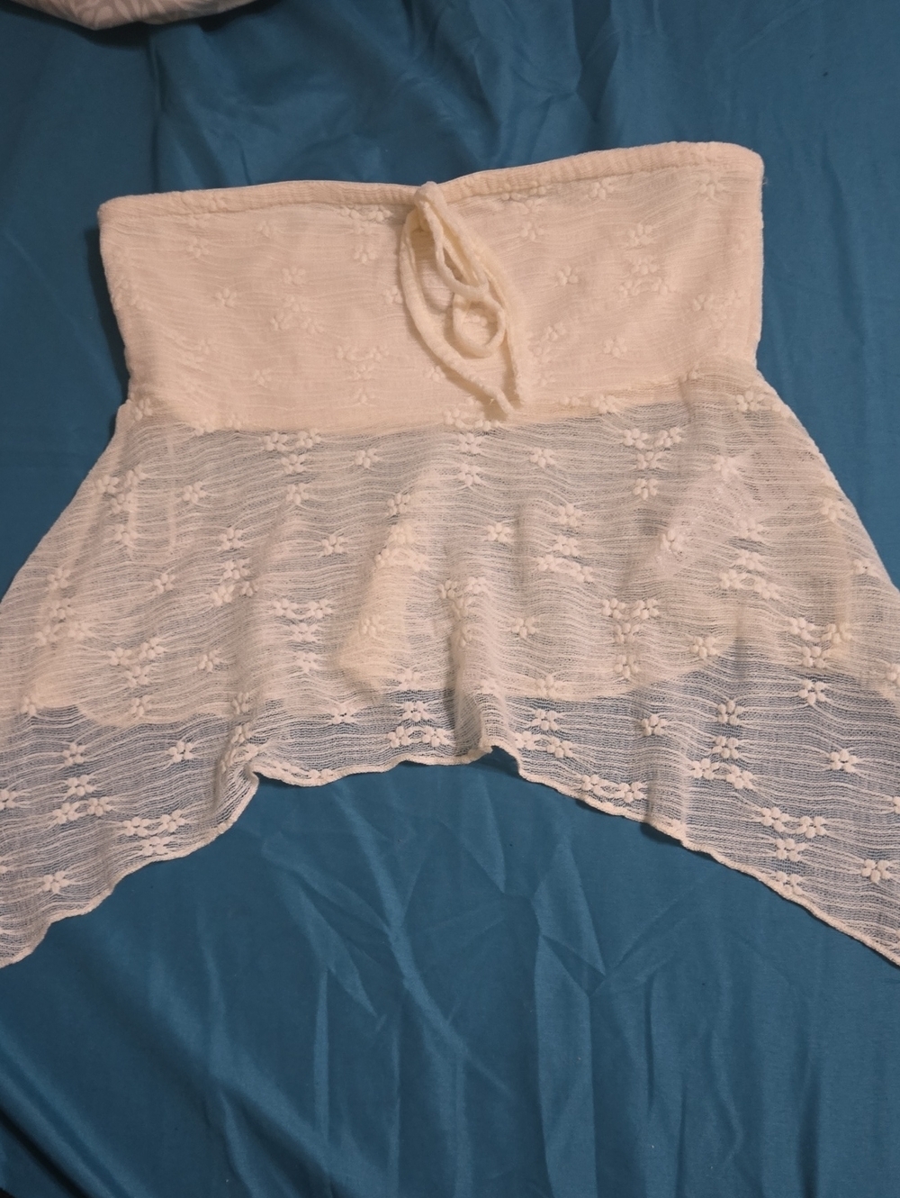 Edikted Cream Strapless Crop